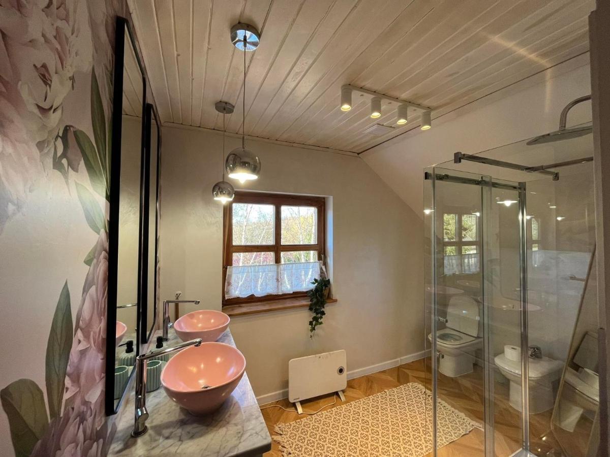 Przystanek Jeziorna 49 Villa Perlino Buitenkant foto