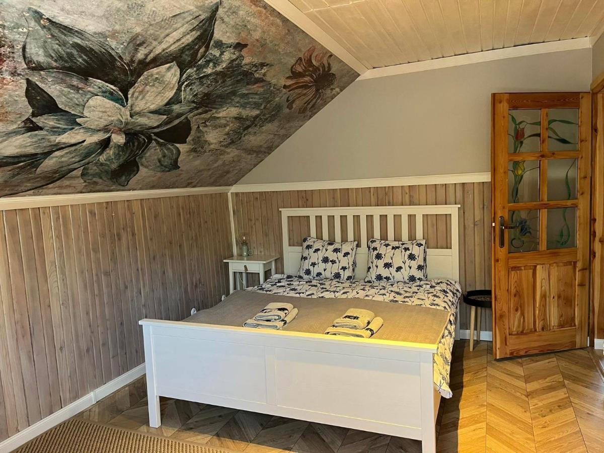 Przystanek Jeziorna 49 Villa Perlino Buitenkant foto