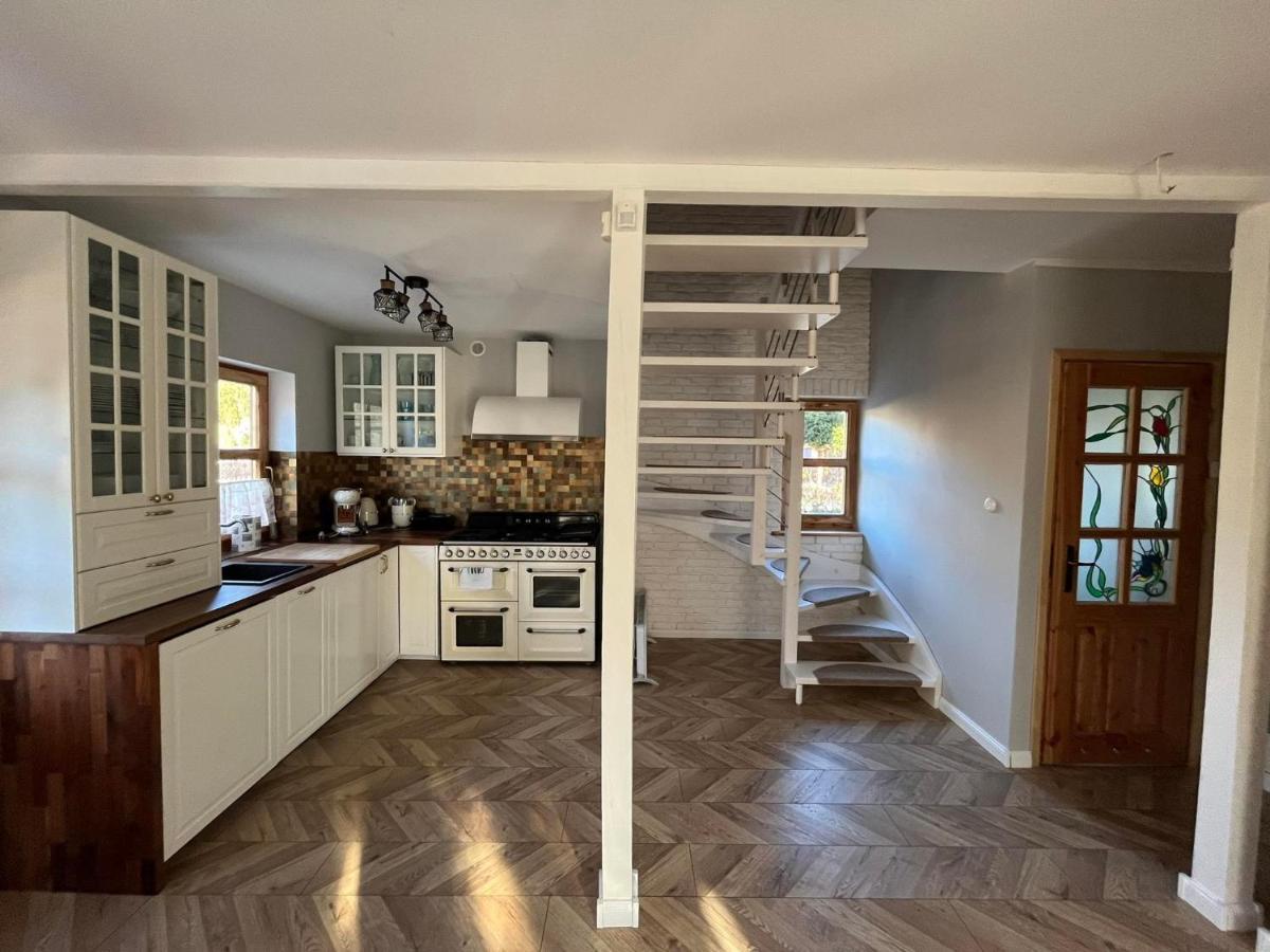 Przystanek Jeziorna 49 Villa Perlino Buitenkant foto
